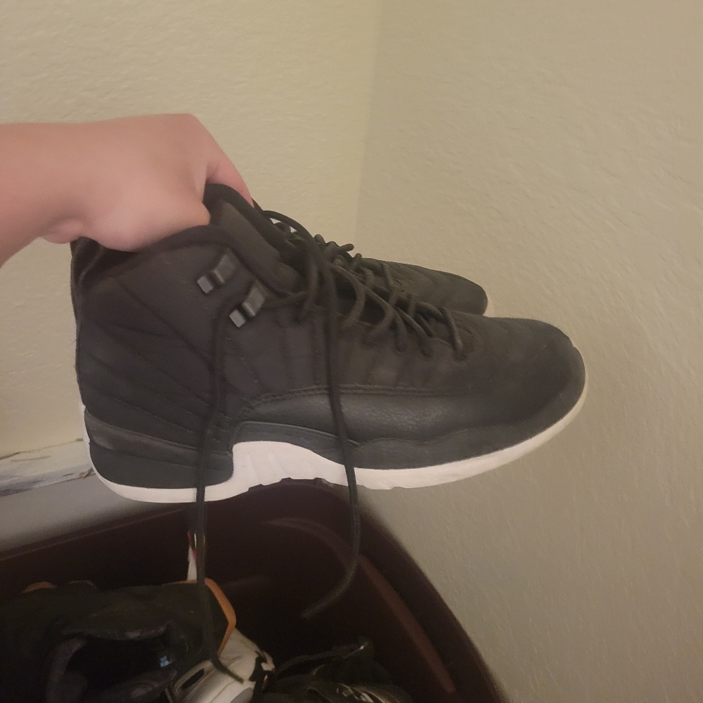 Jordan 12s